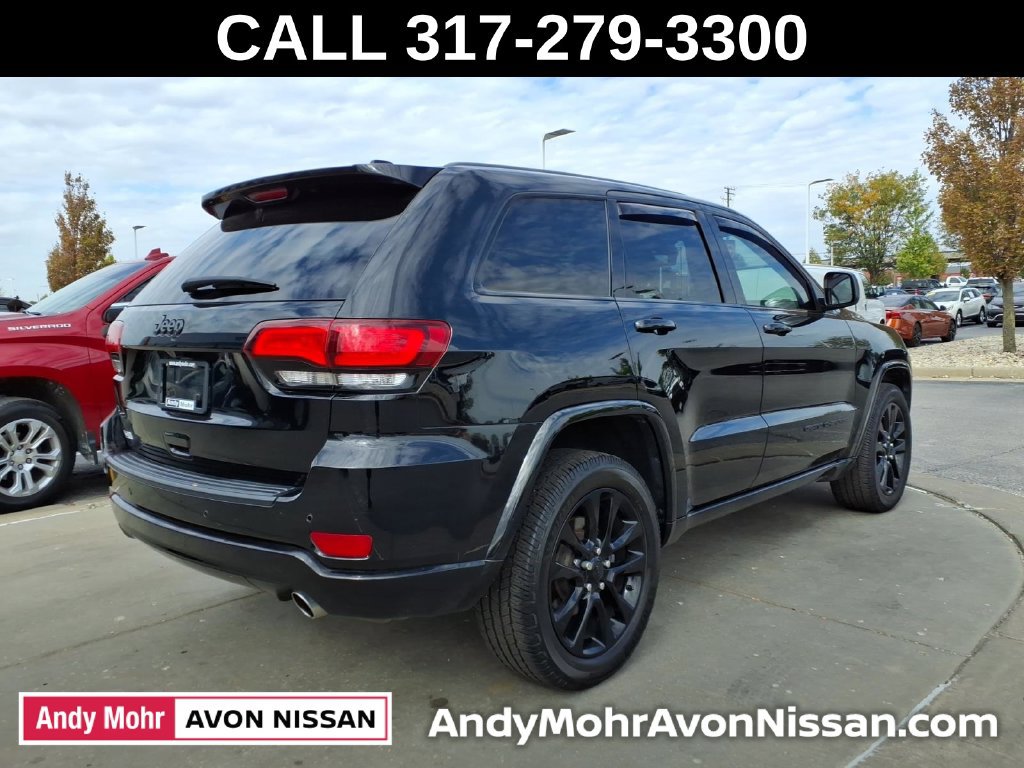 Used 2019 Jeep Grand Cherokee Altitude AWD/4WD image 7