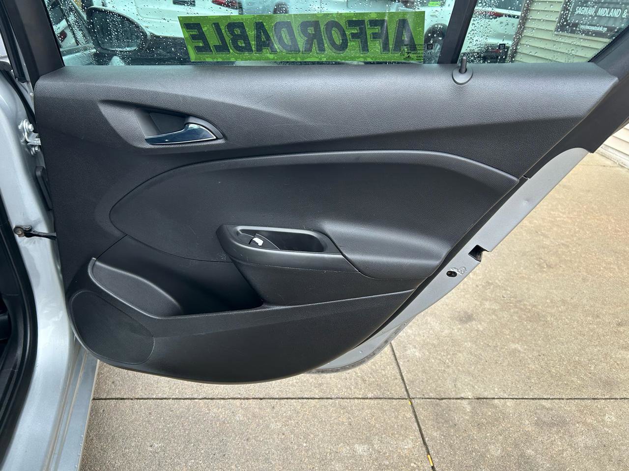 Used 2018 Chevrolet Cruze LS image 15