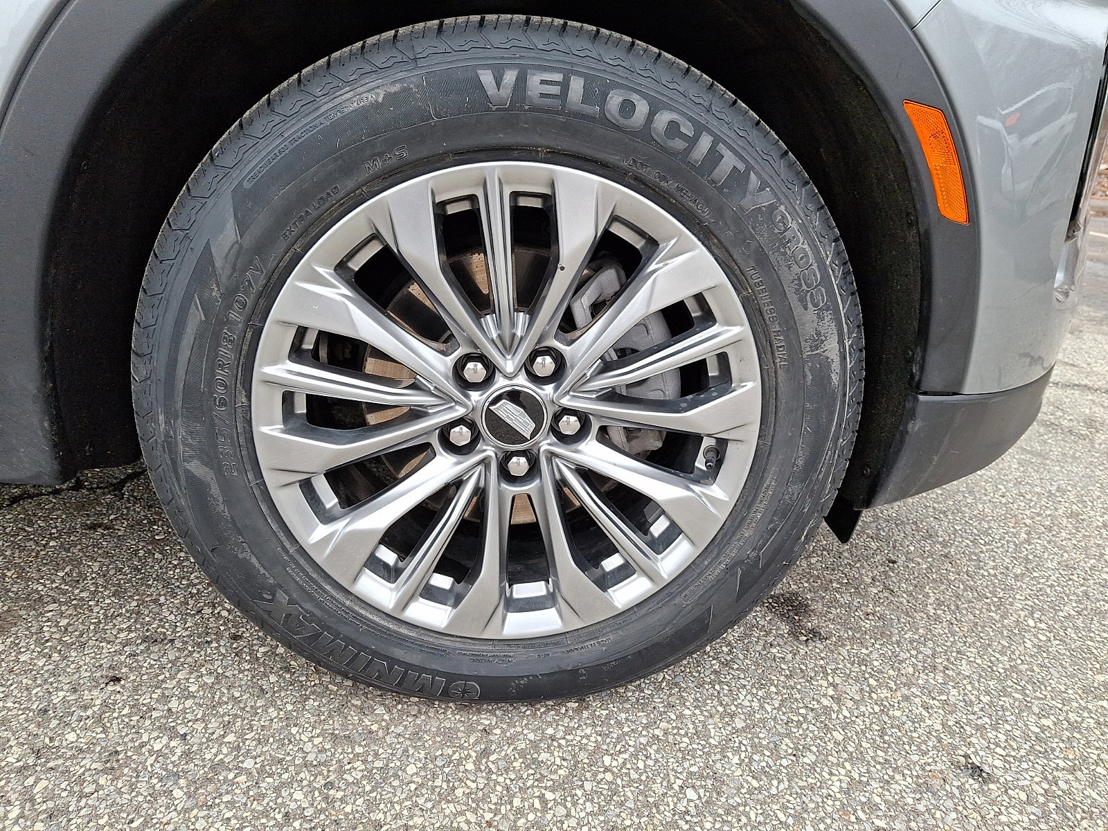 Used 2025 Cadillac XT4 Premium Luxury AWD/4WD image 8