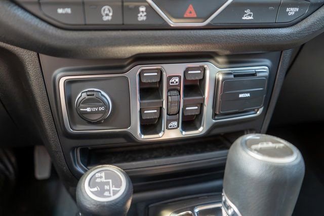 New 2026 Jeep Gladiator Sport AWD/4WD image 21