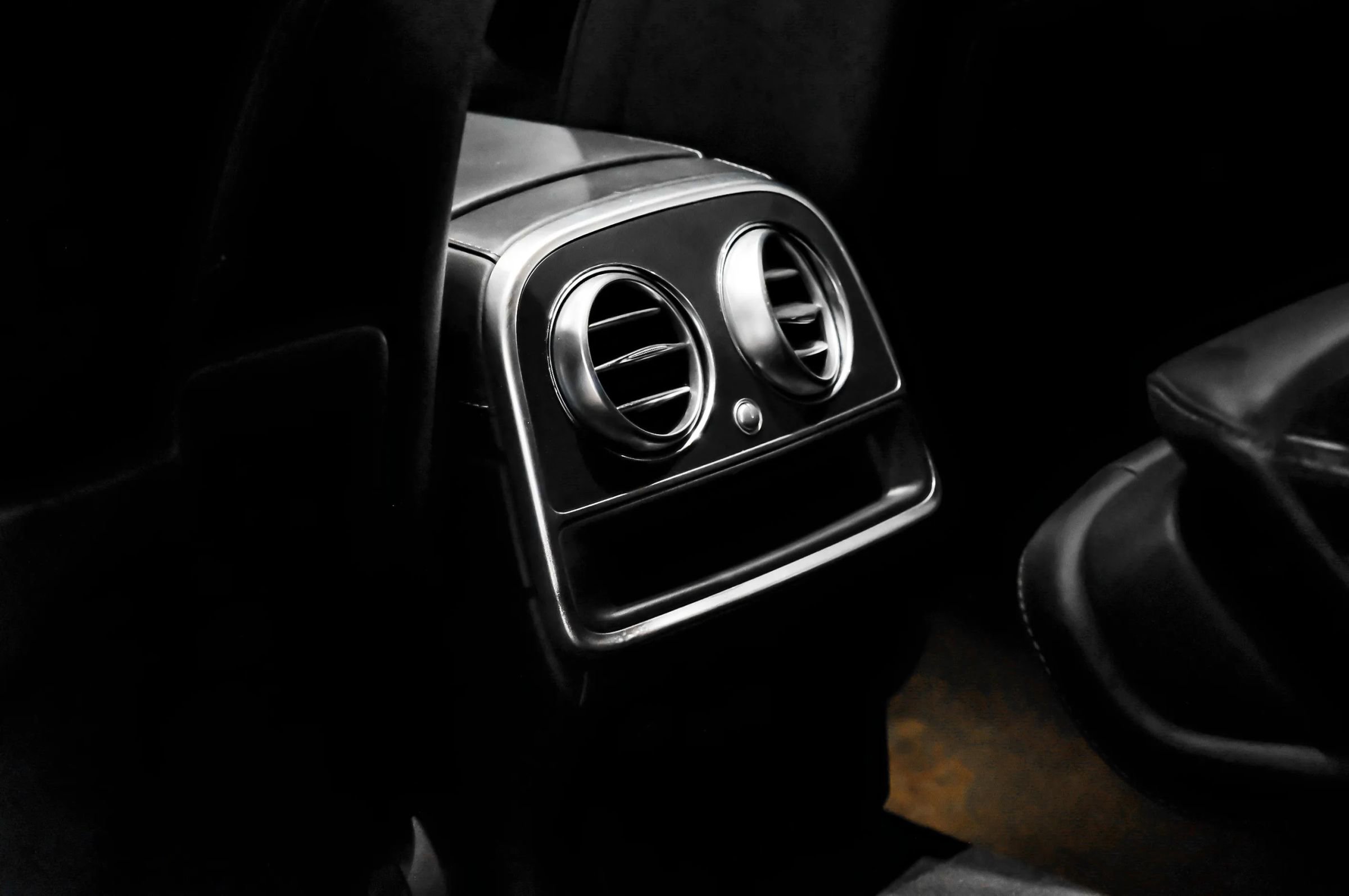 Used 2019 Mercedes-Benz S 560 Sedan image 36