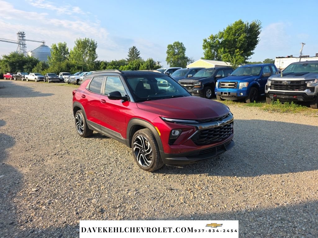 Used 2025 Chevrolet TrailBlazer RS w/ Convenience Package AWD/4WD image 8