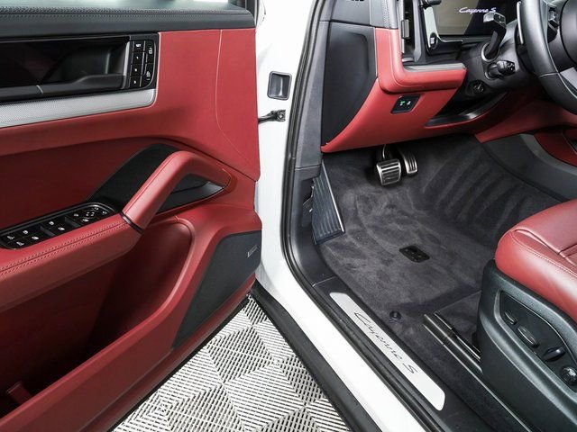 Certified 2026 Porsche Cayenne S image 8