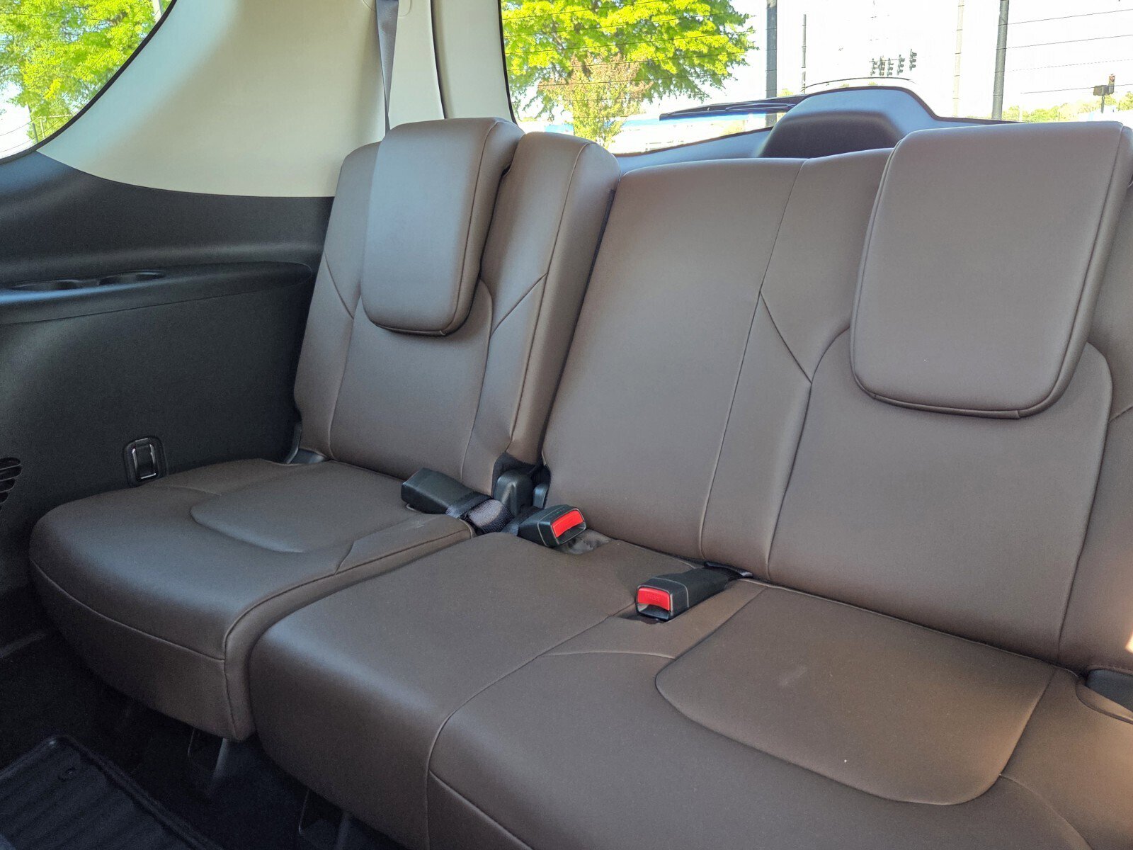 Used 2023 INFINITI QX80 Premium Select w/ Cargo Package image 11