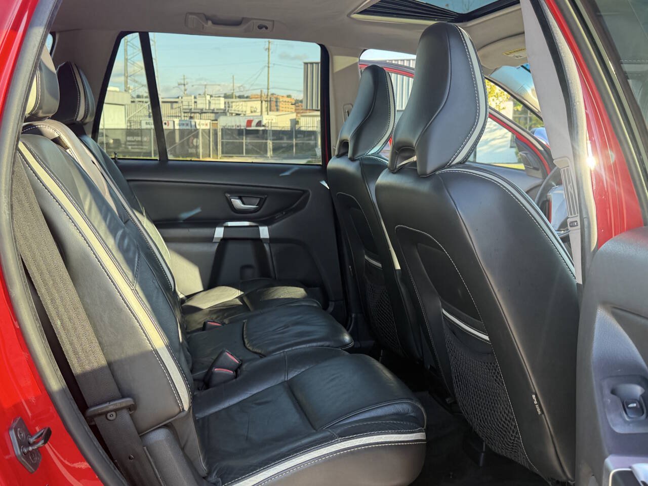 Used 2011 Volvo XC90 3.2 R-Design AWD/4WD image 29