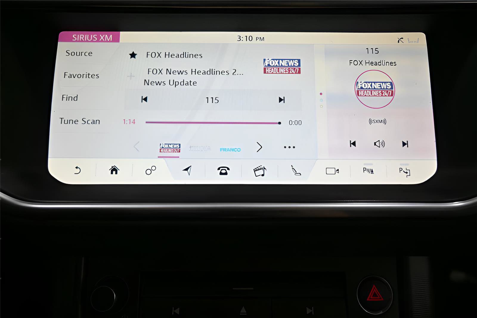 Used 2019 Land Rover Range Rover Evoque HSE AWD/4WD image 30
