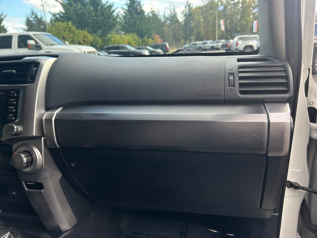 Used 2021 Toyota 4Runner SR5 image 27