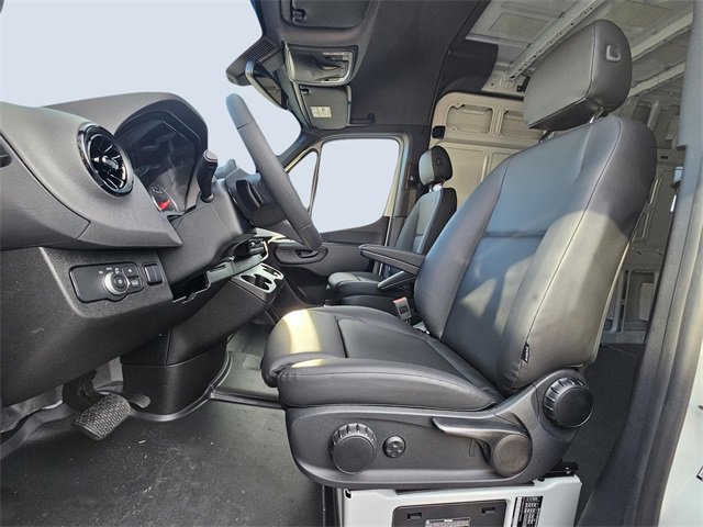 New 2025 Mercedes-Benz Sprinter 2500 image 13