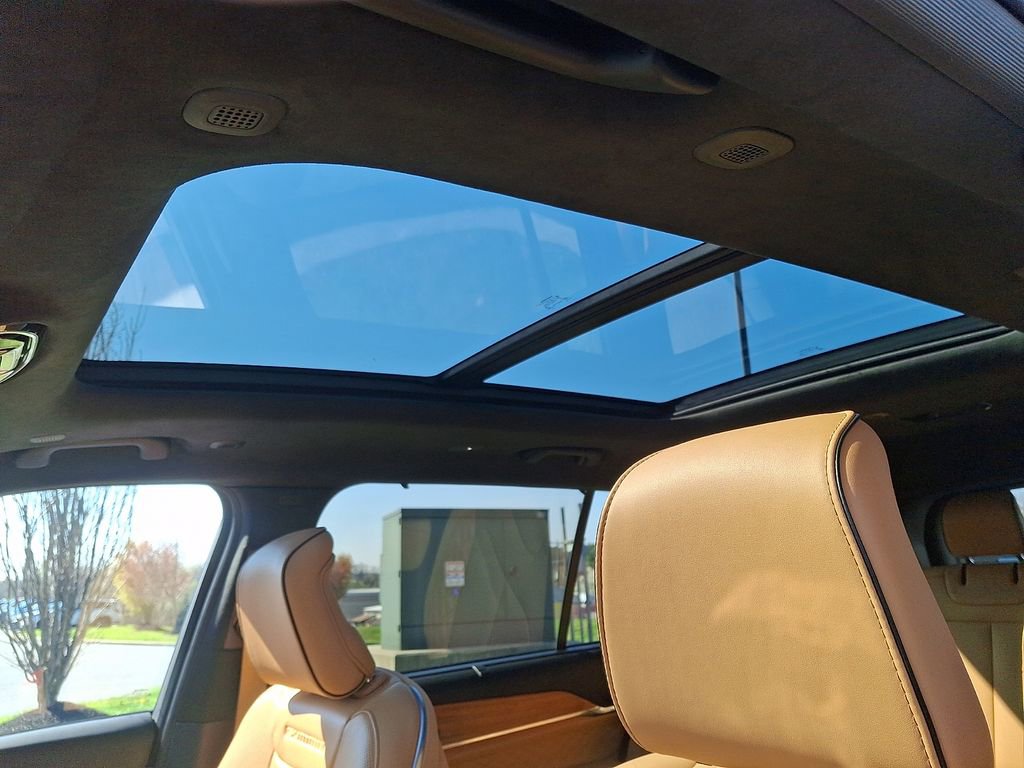 Used 2022 Jeep Grand Cherokee L Summit image 16