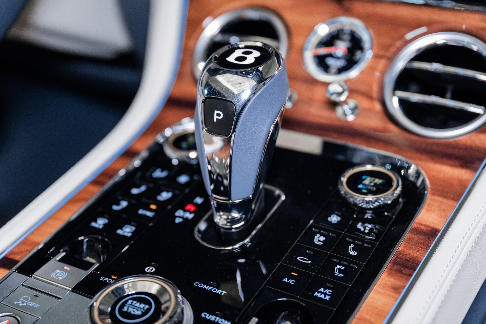 New 2026 Bentley Continental GTC image 40