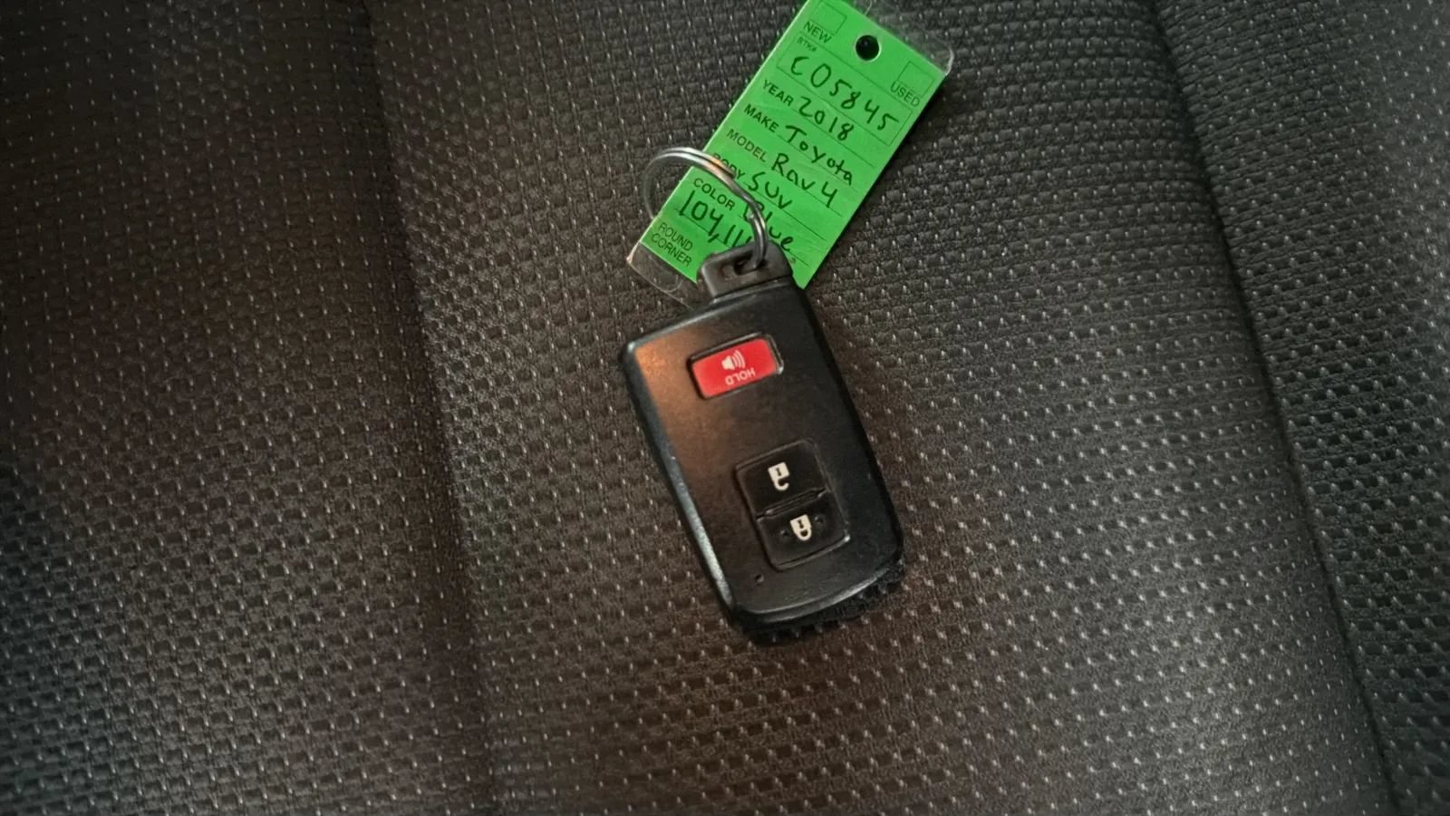 Used 2018 Toyota RAV4 XLE w/ Plus Extra Value Package FWD image 30