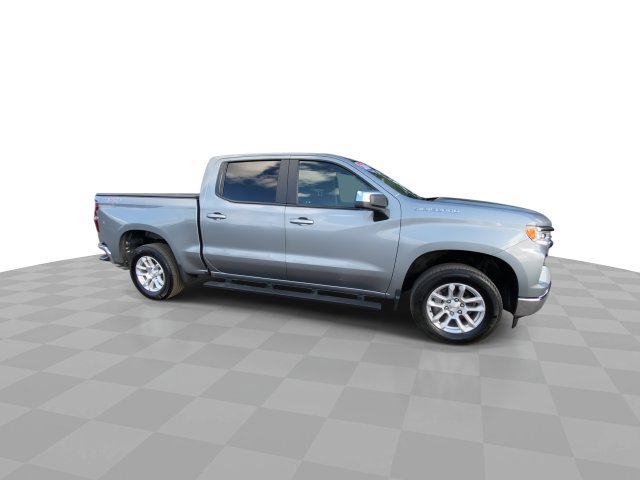 Used 2024 Chevrolet Silverado 1500 LT AWD/4WD image 3