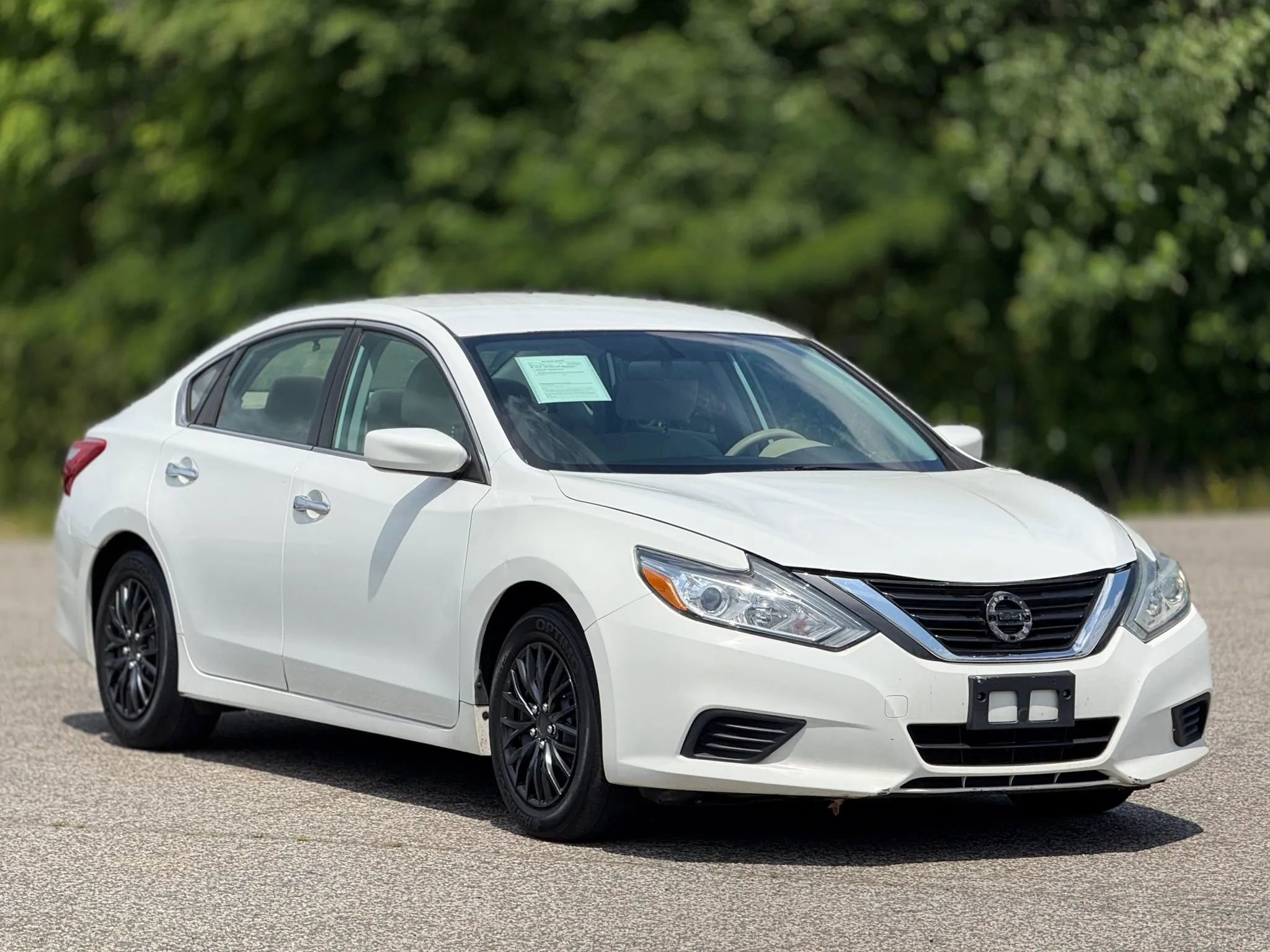 Used 2016 Nissan Altima 2.5 S w/ Power Driver Seat Package FWD image 1