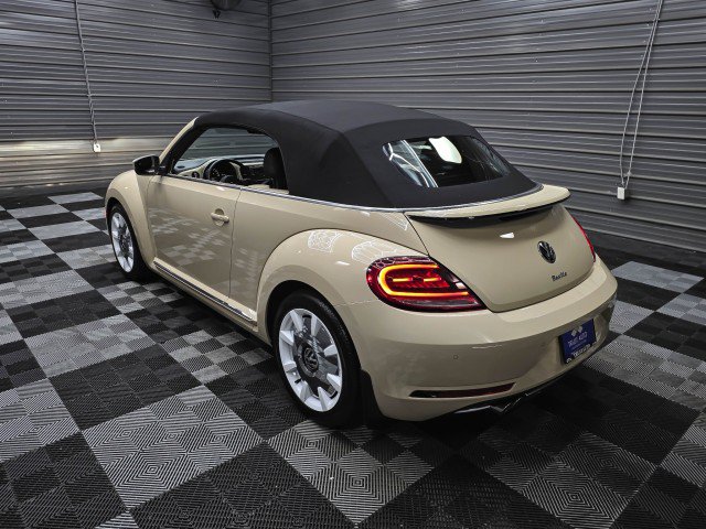 Used 2019 Volkswagen Beetle 2.0T Final Edition SEL FWD image 12