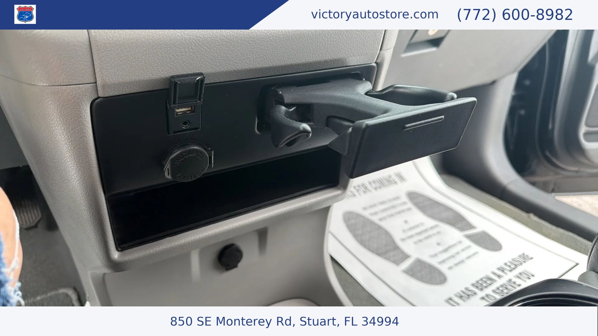 Used 2019 Toyota Sienna LE FWD image 40