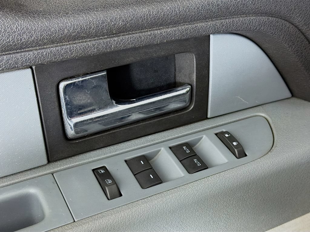 Used 2013 Ford F150 XLT AWD/4WD image 17