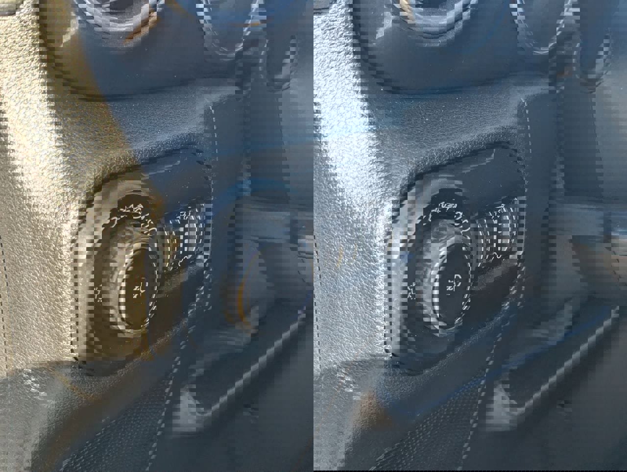 Used 2019 Jeep Wrangler Unlimited Sahara image 20