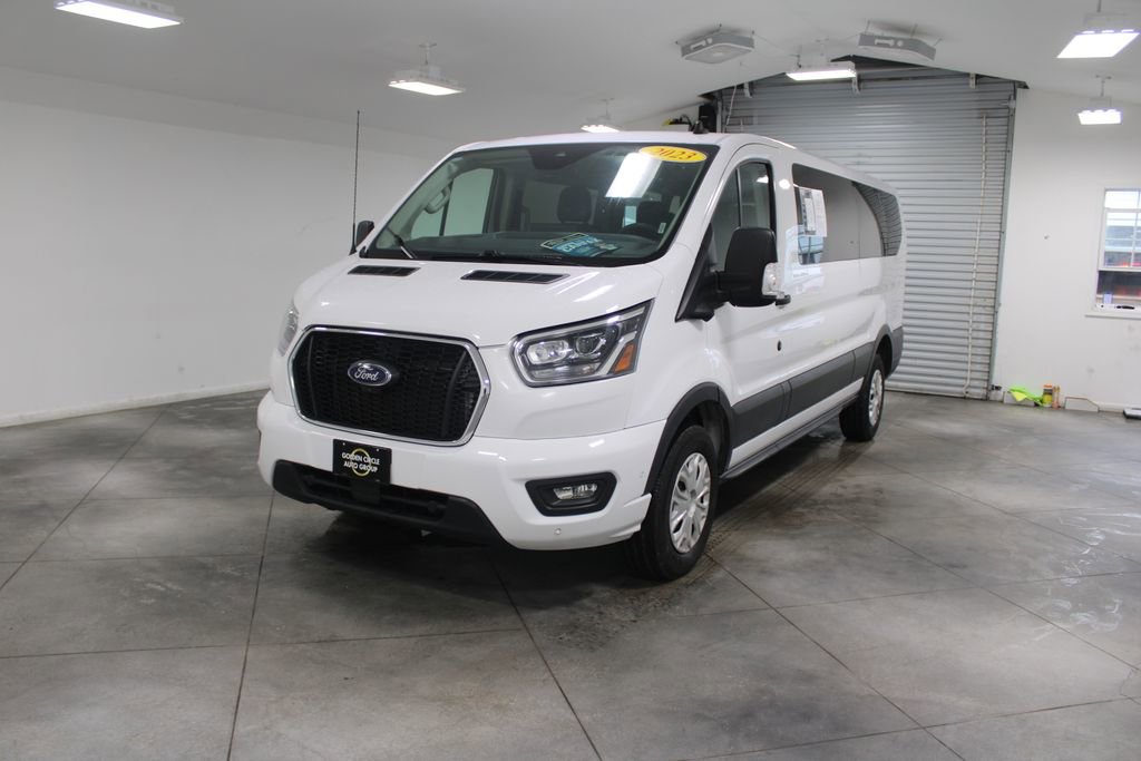 Used 2023 Ford Transit 350 XLT image 4