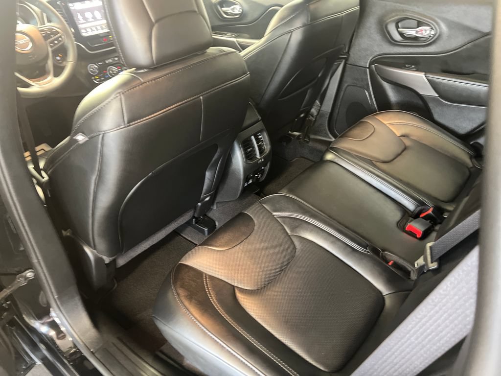 Used 2022 Jeep Cherokee Limited w/ Elite Package AWD/4WD image 37