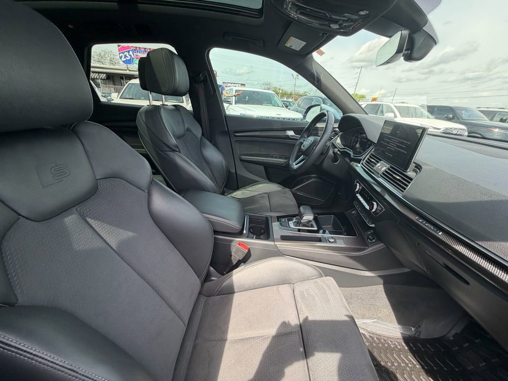 Used 2022 Audi SQ5 Premium Plus image 19