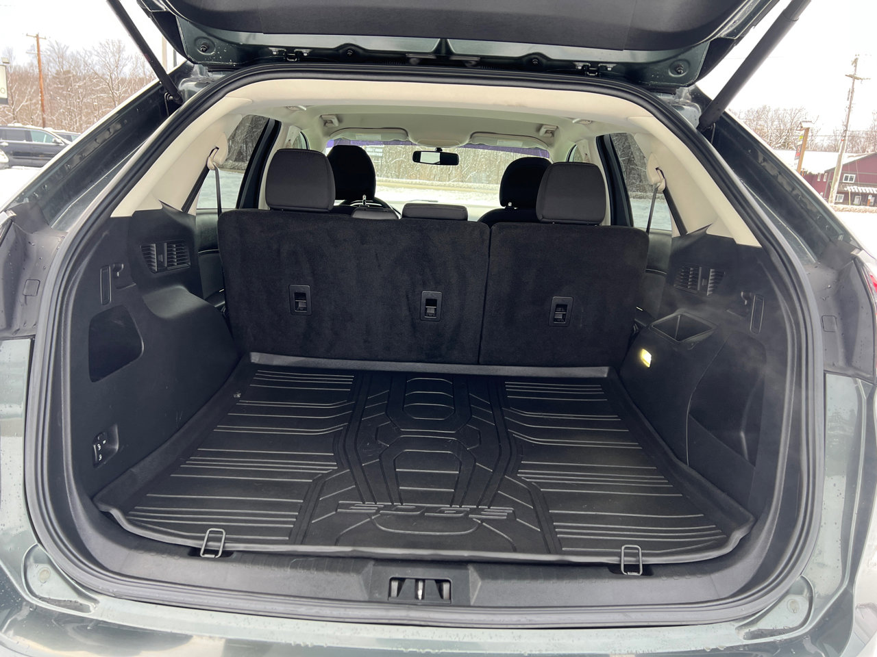 Used 2015 Ford Edge SEL image 41