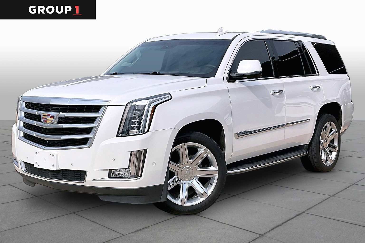 Used 2017 Cadillac Escalade Luxury image 1