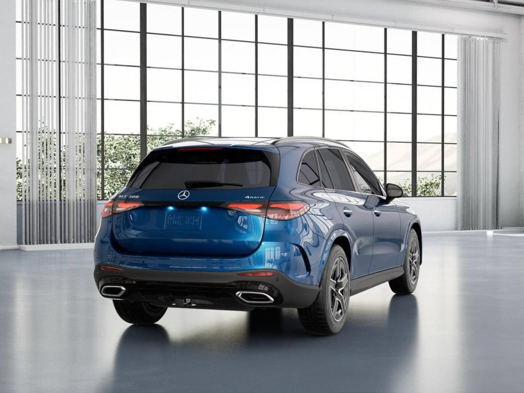 Certified 2025 Mercedes-Benz GLC 300 4MATIC image 23