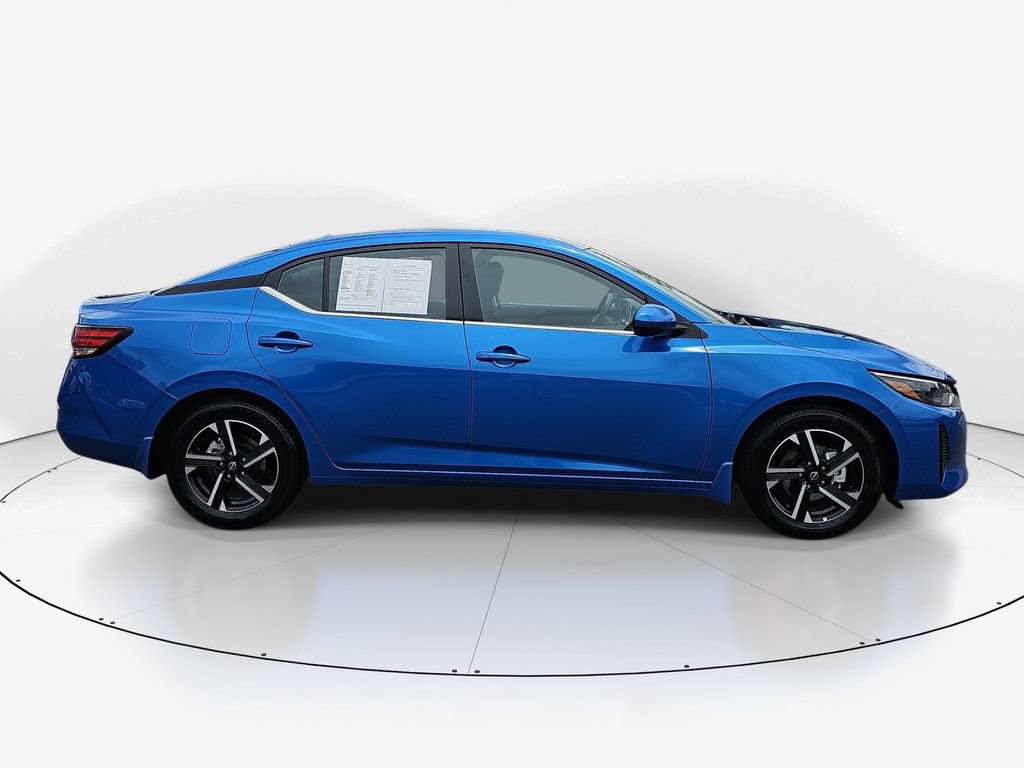 Used 2025 Nissan Sentra SV FWD image 5
