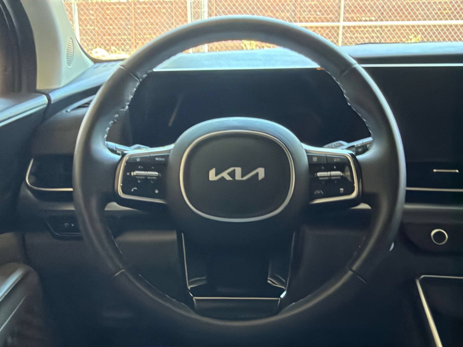 Used 2026 Kia Carnival FWD image 24