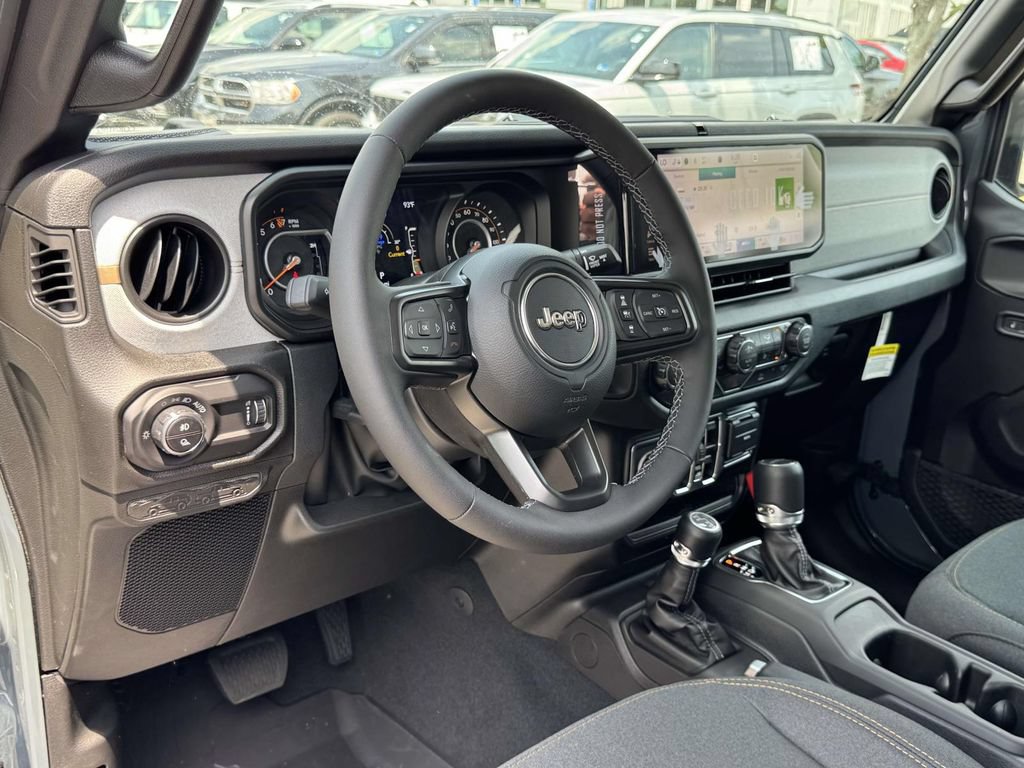 New 2026 Jeep Gladiator Sport AWD/4WD image 2