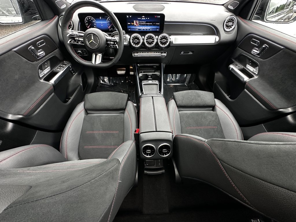 Certified 2025 Mercedes-Benz GLB 250 image 27
