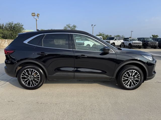Used 2026 Ford Escape SE w/ Class II Trailer Tow Package FWD image 7