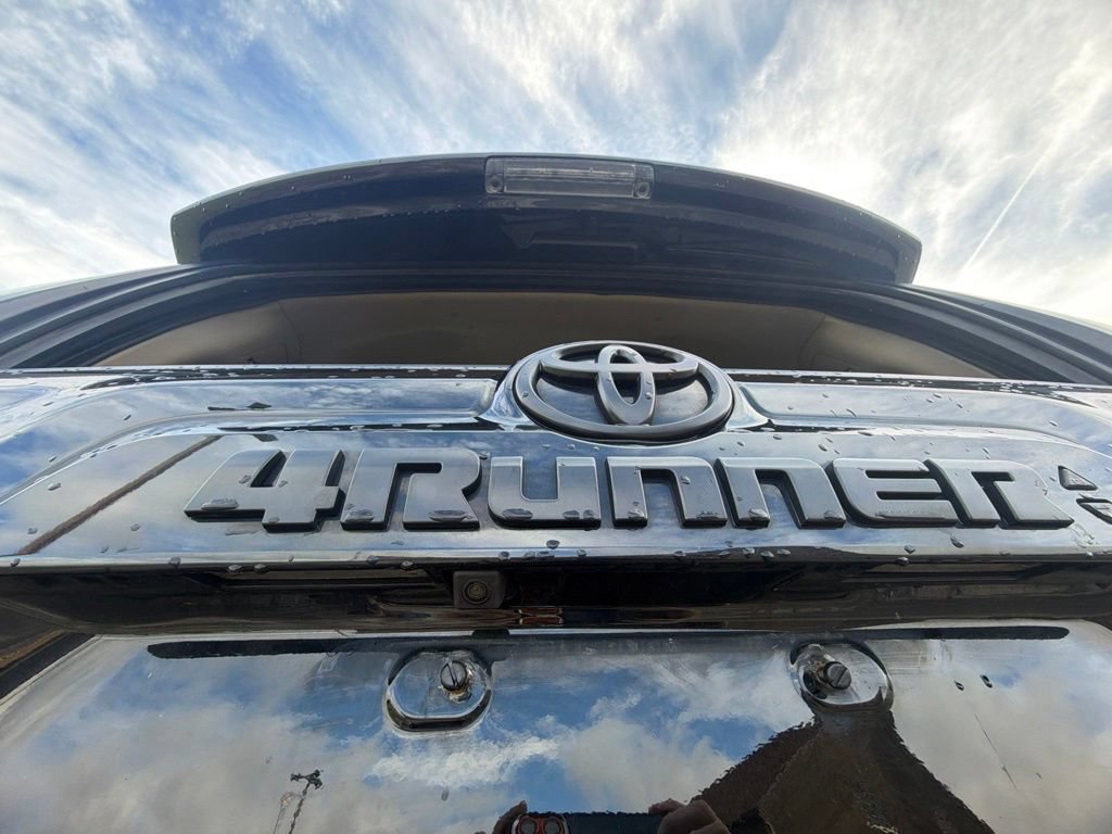 Used 2022 Toyota 4Runner SR5 AWD/4WD image 12