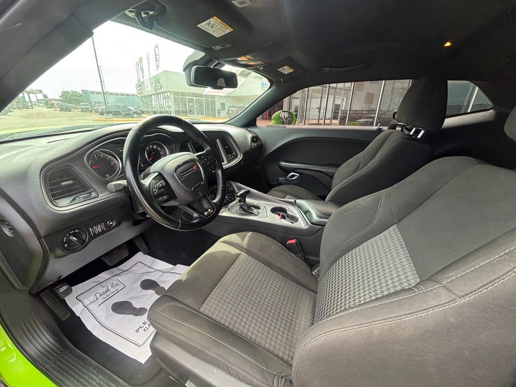 Used 2023 Dodge Challenger SXT image 8