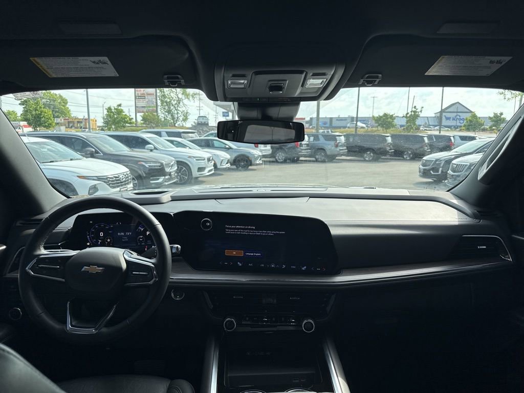 Used 2025 Chevrolet Tahoe LT AWD/4WD image 15