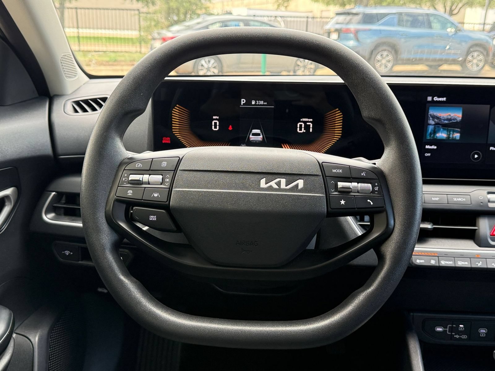 Used 2025 Kia K4 FWD image 30