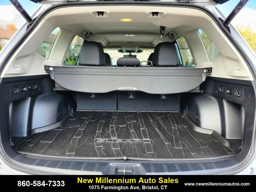 Used 2024 Subaru Forester Limited image 31