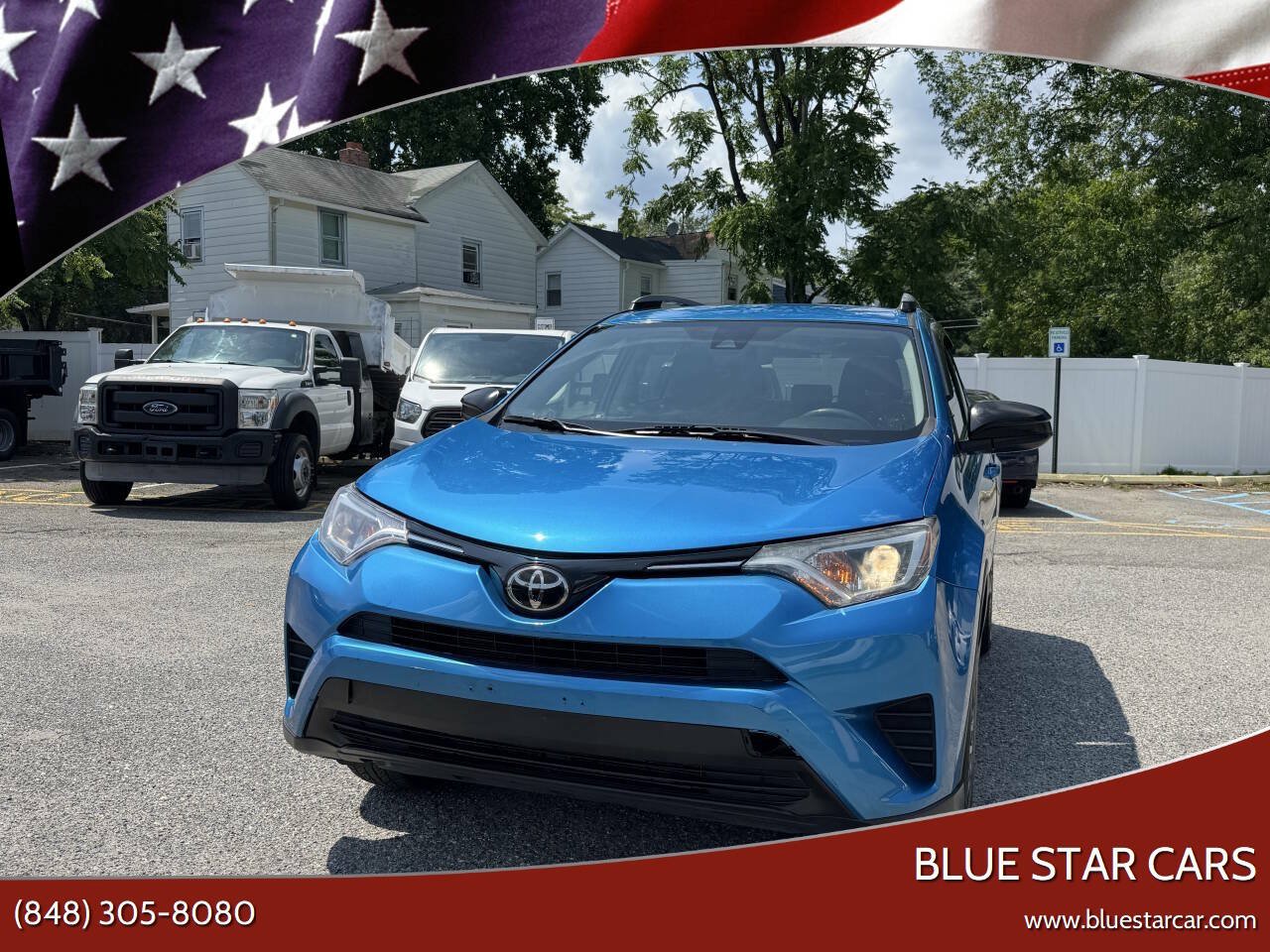 Used 2018 Toyota RAV4 LE AWD/4WD image 1