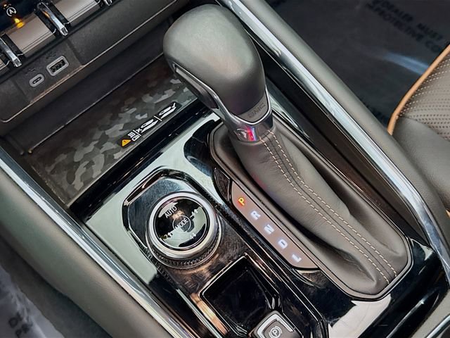 Used 2023 GMC Canyon AT4 w/ AT4 Premium Package image 19