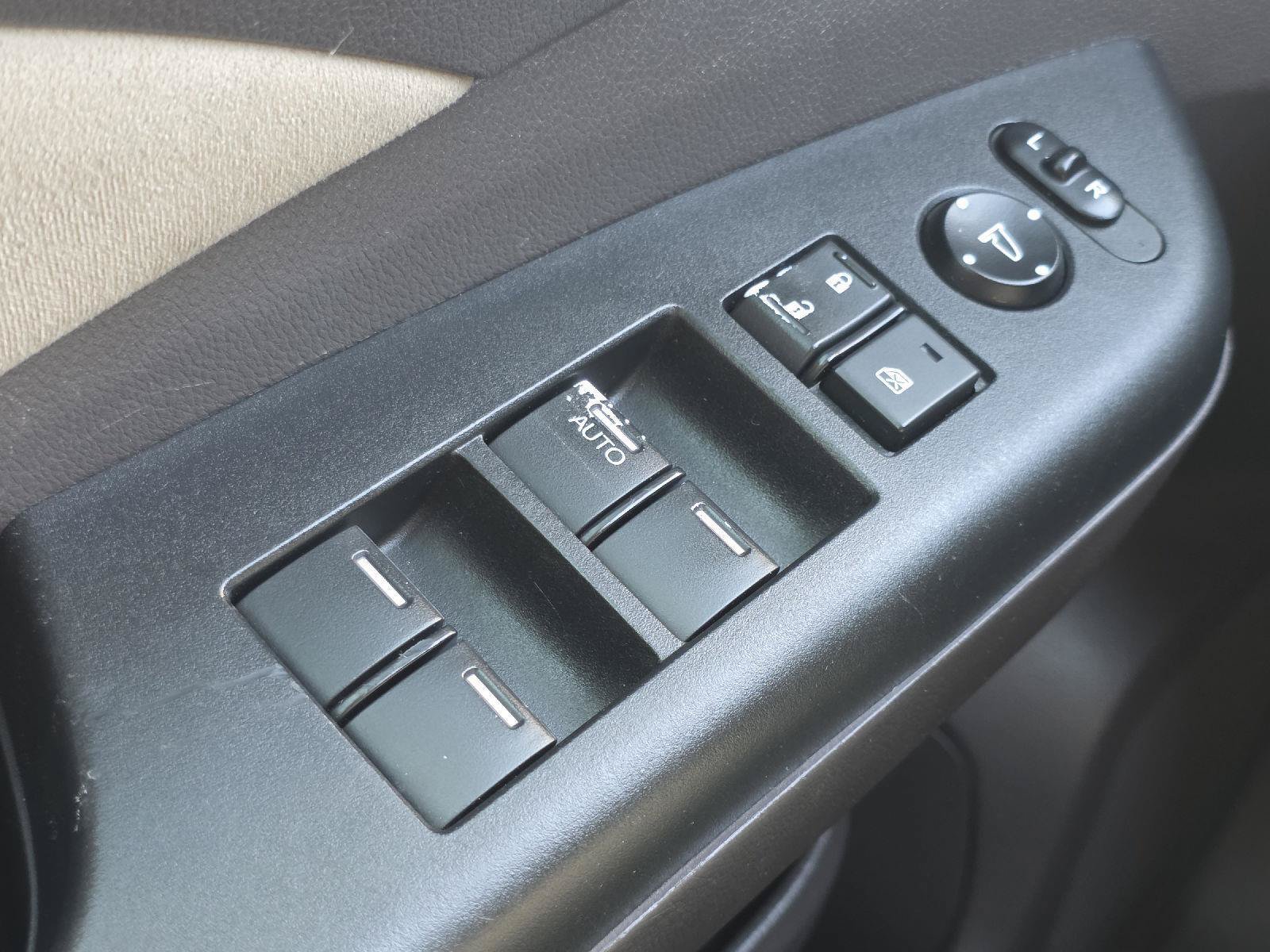 Used 2013 Honda CR-V EX image 9