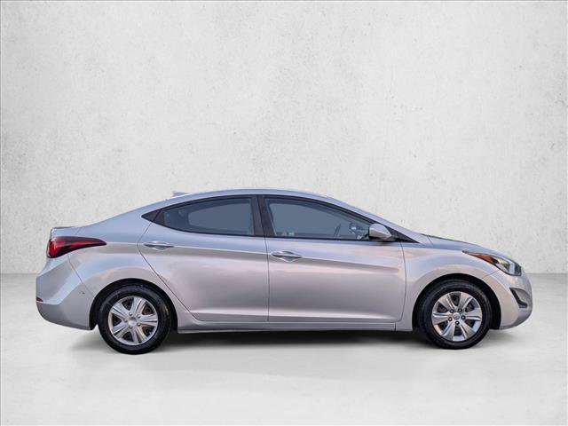 Used 2016 Hyundai Elantra SE image 4