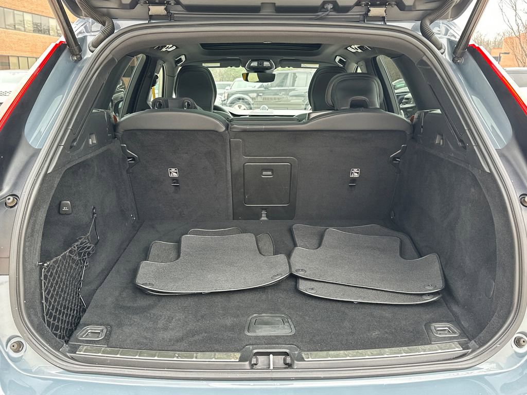 Used 2022 Volvo XC60 T8 Polestar image 6