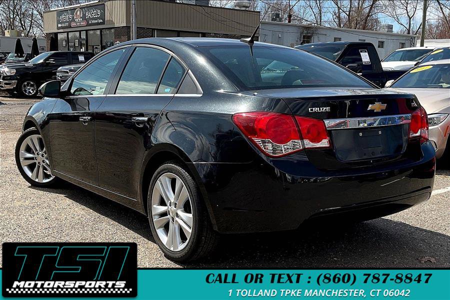 Used 2011 Chevrolet Cruze LTZ image 4