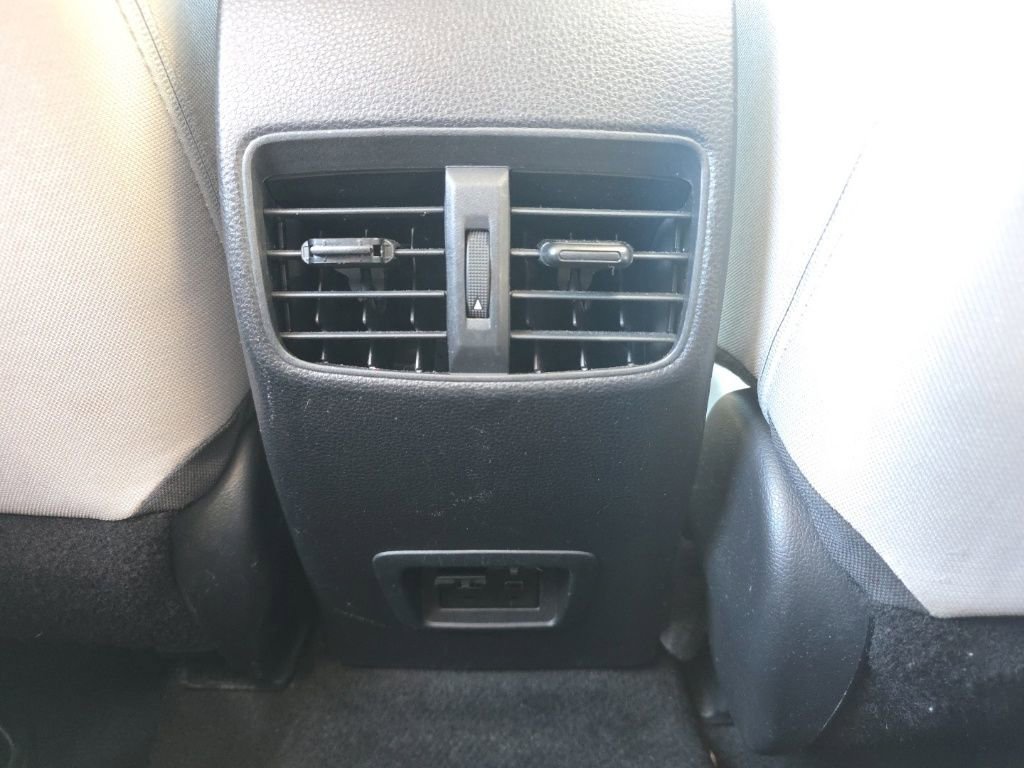 Used 2022 Toyota Corolla Cross LE image 16