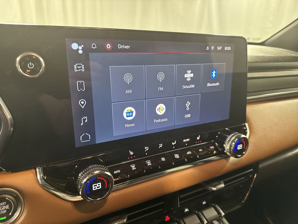 Used 2023 GMC Canyon AT4 image 25