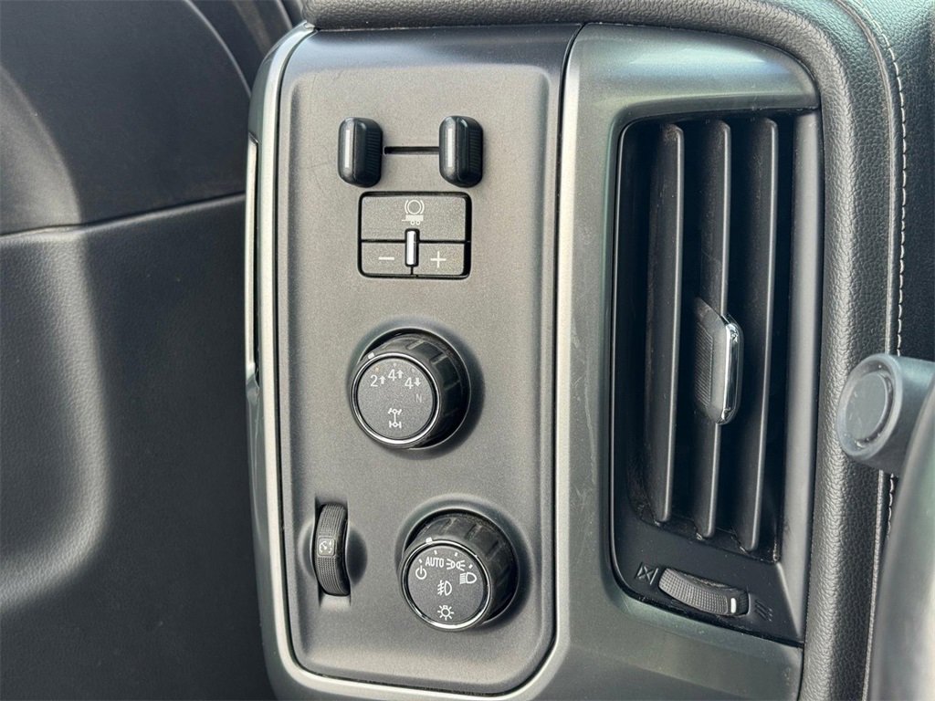 Used 2017 Chevrolet Silverado 3500 LTZ w/ Duramax Plus Package image 22