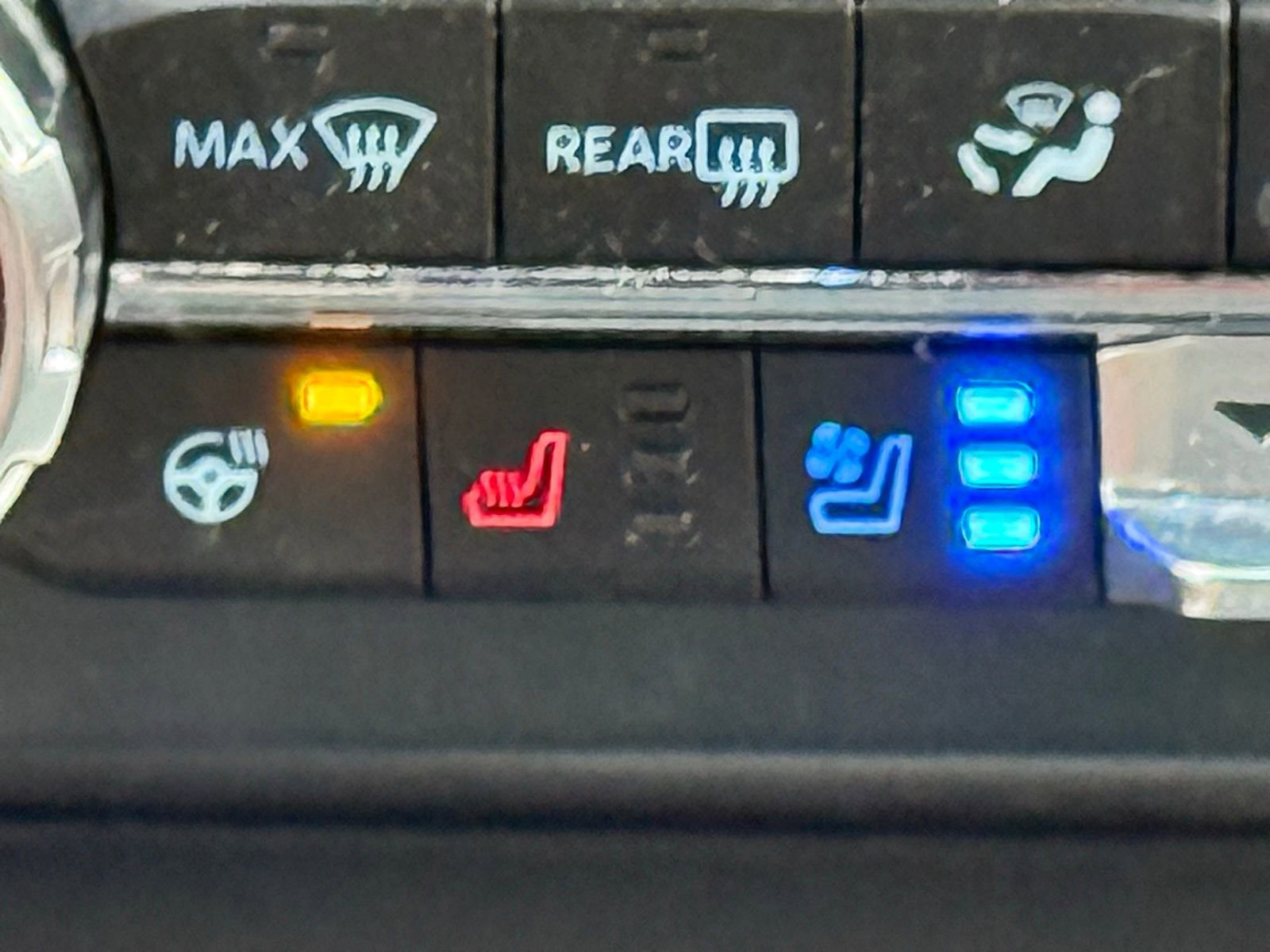 Used 2024 Ford F350 King Ranch w/ FX4 Off-Road Package AWD/4WD image 26