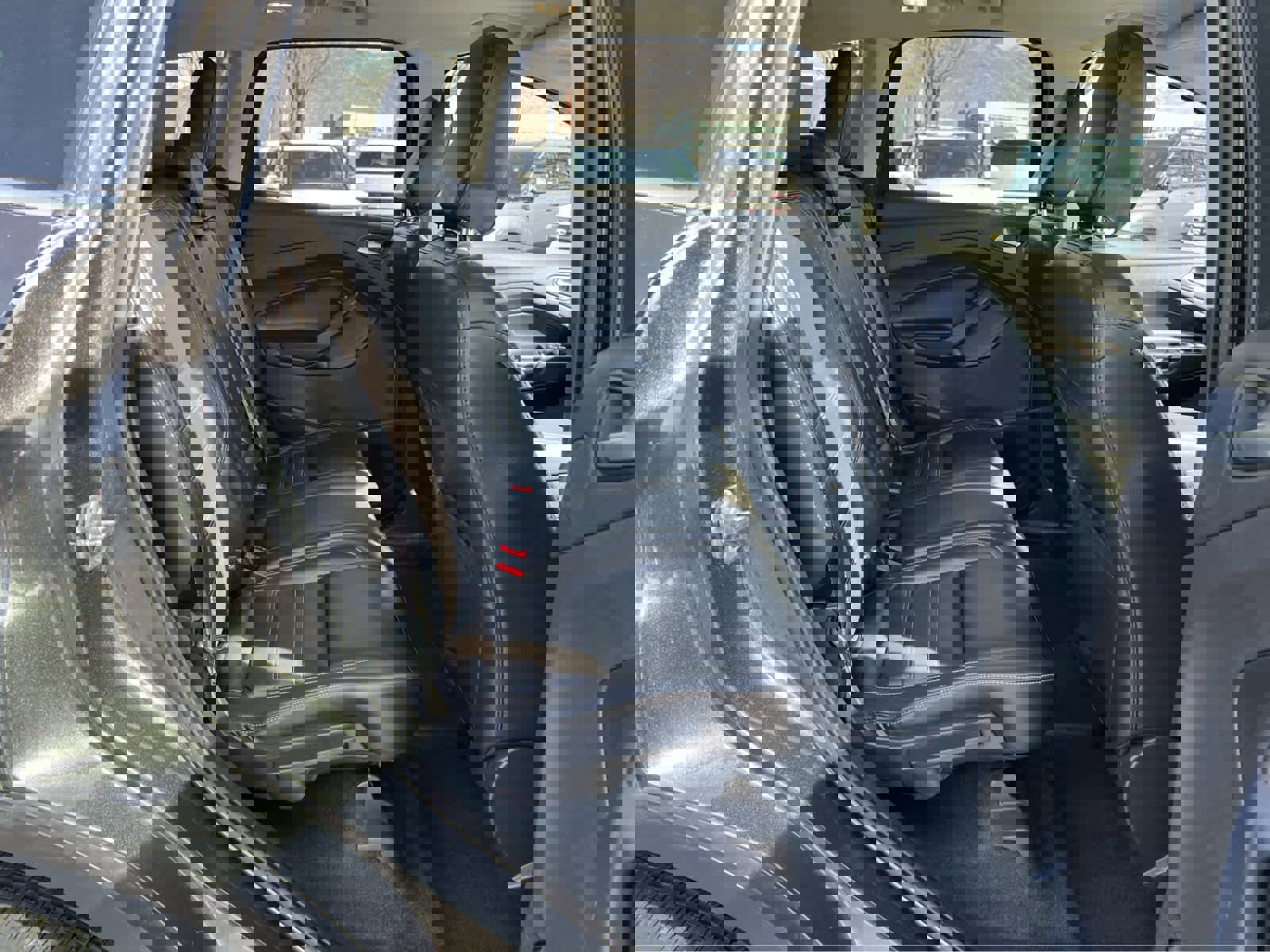 Used 2019 Ford Escape Titanium image 27