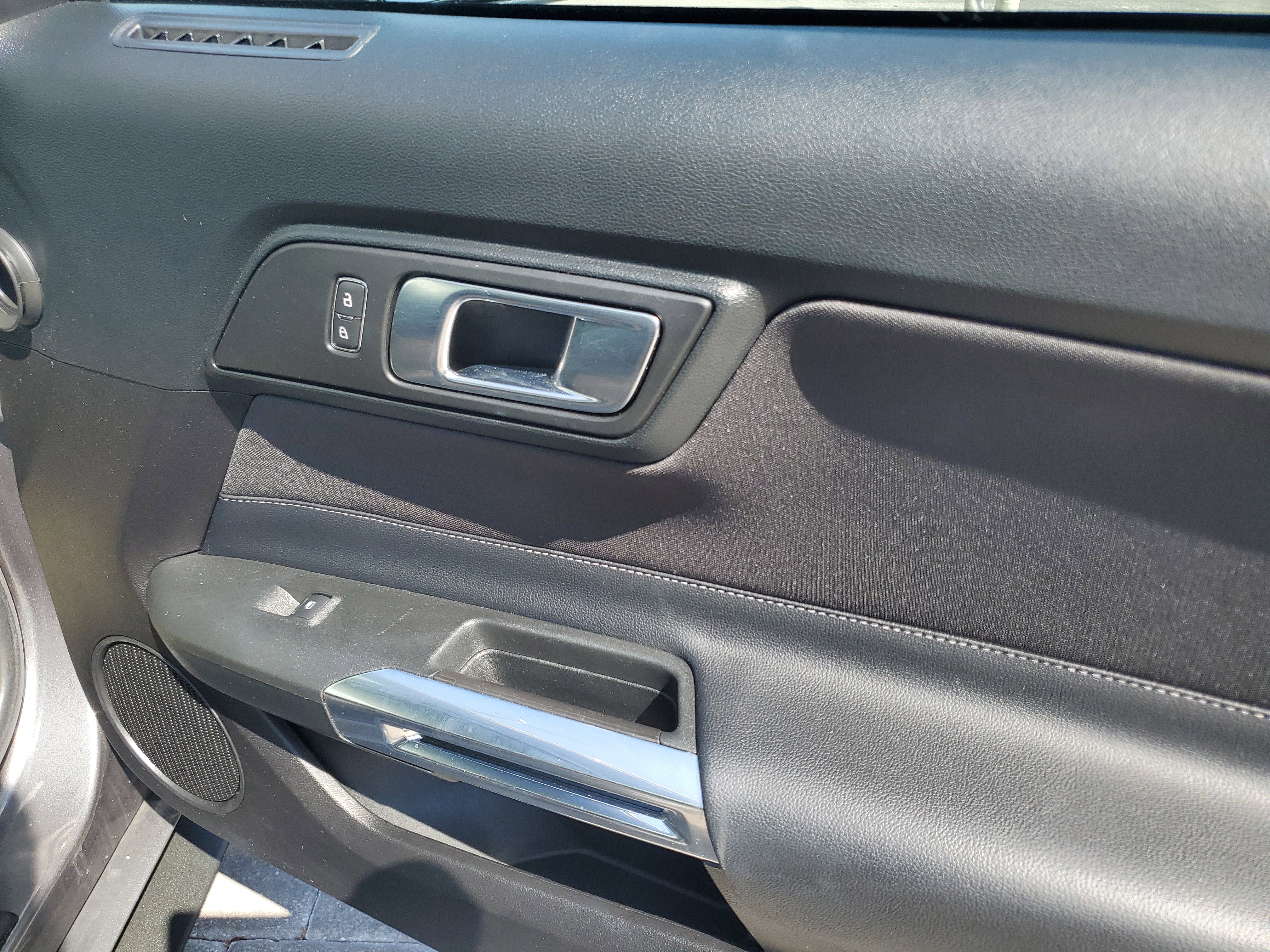 Used 2021 Ford Mustang Coupe image 10