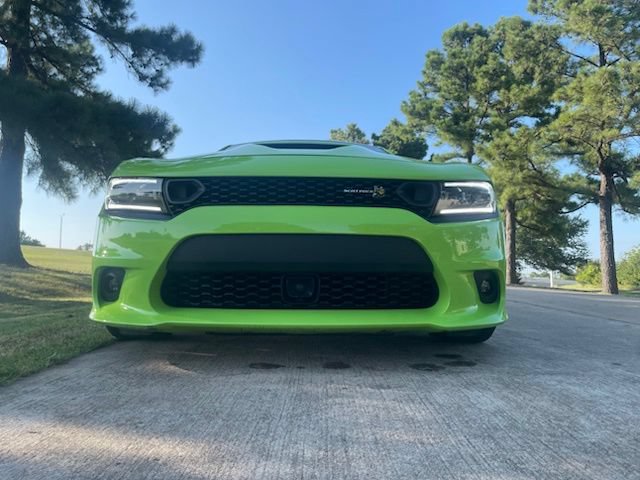 Used 2023 Dodge Charger Scat Pack w/ Navigation & Travel Group RWD image 17